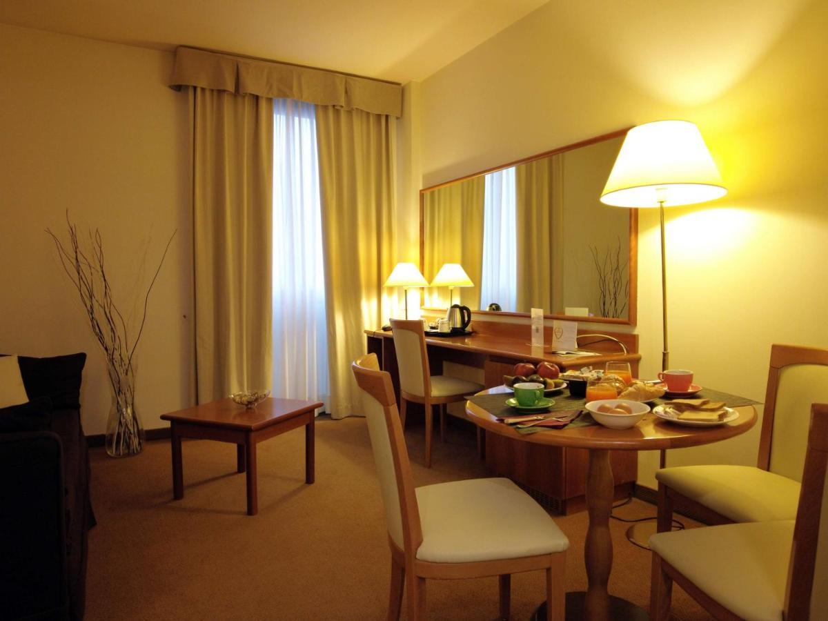 เบสต์ เวสเทิร์น พลัส พาร์ค โฮเต็ล ปอร์เดโนเน Hotel เปียเชนซา ภายนอก รูปภาพ