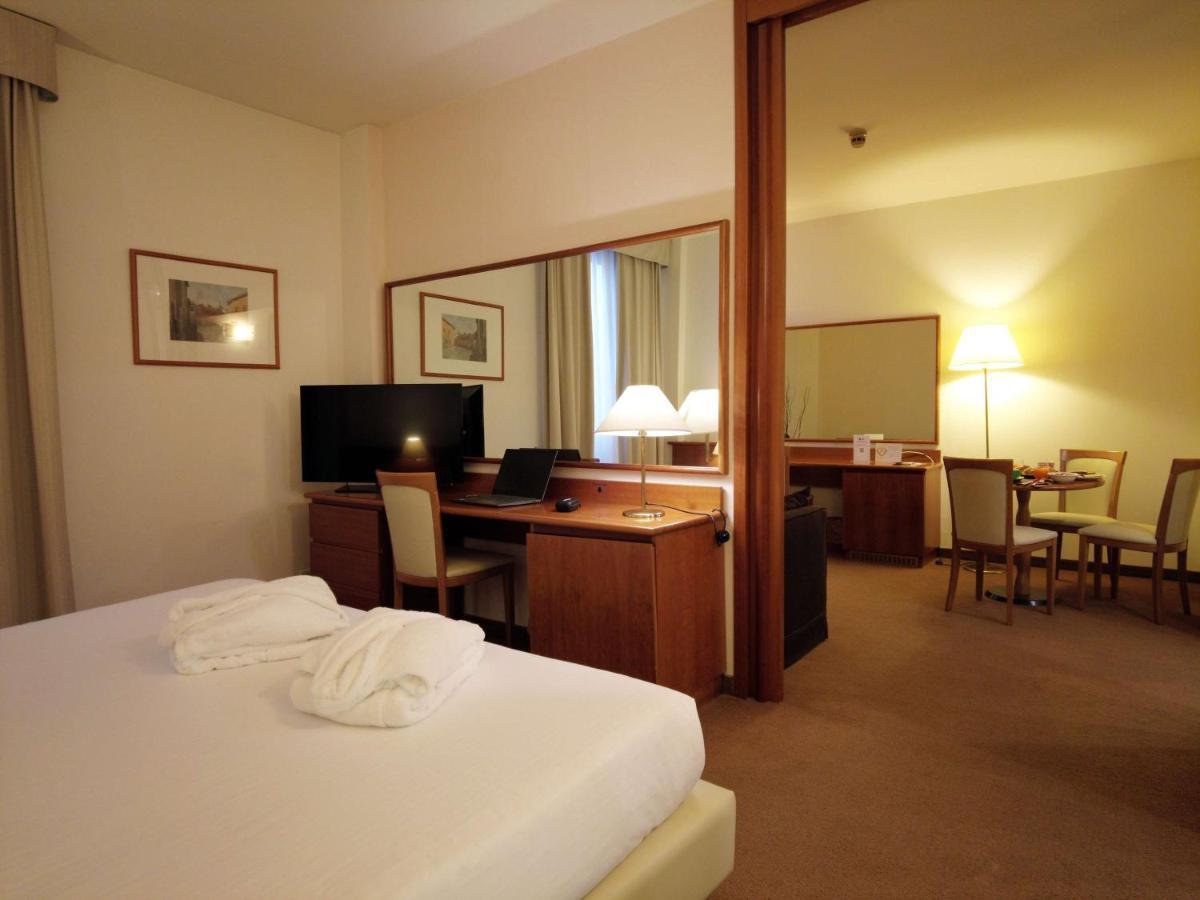 เบสต์ เวสเทิร์น พลัส พาร์ค โฮเต็ล ปอร์เดโนเน Hotel เปียเชนซา ภายนอก รูปภาพ